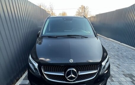 Mercedes-Benz V-Класс, 2020 год, 6 850 000 рублей, 4 фотография