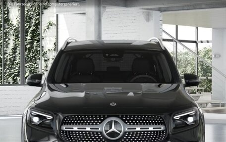 Mercedes-Benz GLB, 2025 год, 6 310 000 рублей, 2 фотография