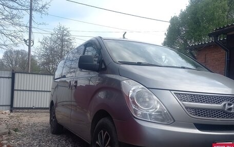 Hyundai Grand Starex Grand Starex I рестайлинг 2, 2011 год, 1 399 000 рублей, 2 фотография