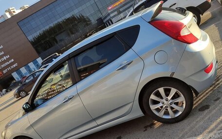 Hyundai Solaris II рестайлинг, 2012 год, 920 000 рублей, 8 фотография