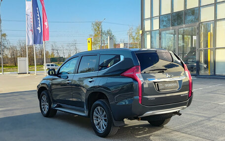 Mitsubishi Pajero Sport III рестайлинг, 2019 год, 3 400 000 рублей, 8 фотография