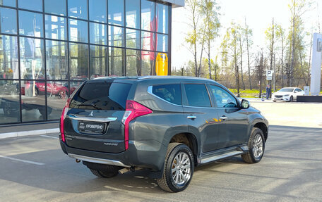 Mitsubishi Pajero Sport III рестайлинг, 2019 год, 3 400 000 рублей, 6 фотография