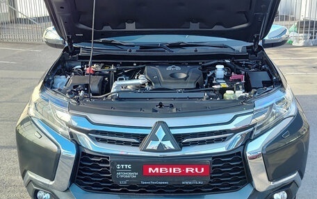 Mitsubishi Pajero Sport III рестайлинг, 2019 год, 3 400 000 рублей, 11 фотография