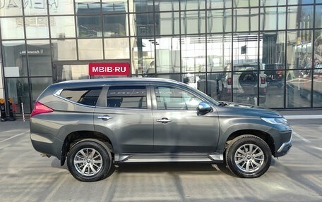 Mitsubishi Pajero Sport III рестайлинг, 2019 год, 3 400 000 рублей, 5 фотография