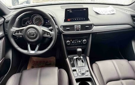 Mazda CX-4, 2023 год, 2 080 000 рублей, 12 фотография