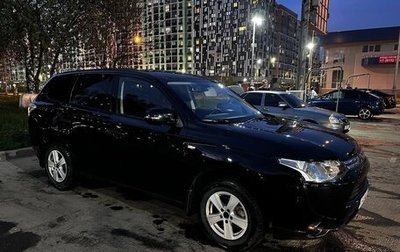 Mitsubishi Outlander III рестайлинг 3, 2013 год, 1 430 000 рублей, 1 фотография
