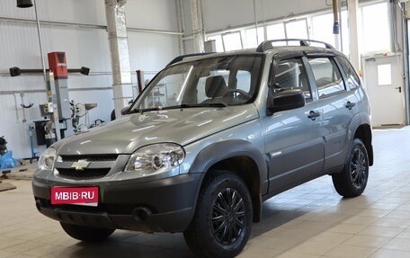Chevrolet Niva I рестайлинг, 2015 год, 549 990 рублей, 1 фотография