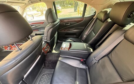 Lexus LS IV, 2008 год, 1 800 000 рублей, 10 фотография