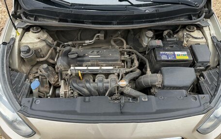 Hyundai Solaris II рестайлинг, 2012 год, 750 000 рублей, 9 фотография