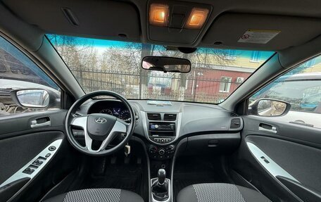 Hyundai Solaris II рестайлинг, 2012 год, 750 000 рублей, 10 фотография