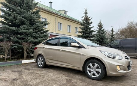 Hyundai Solaris II рестайлинг, 2012 год, 750 000 рублей, 5 фотография