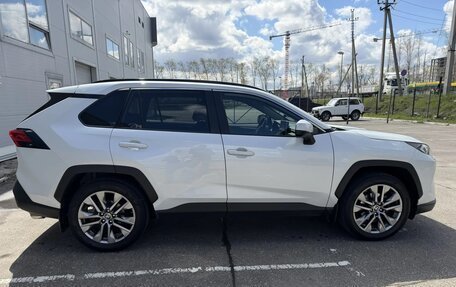 Toyota RAV4, 2021 год, 4 200 000 рублей, 6 фотография