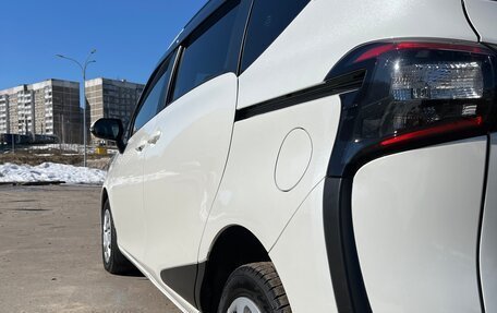 Toyota Sienta II, 2016 год, 1 450 000 рублей, 8 фотография