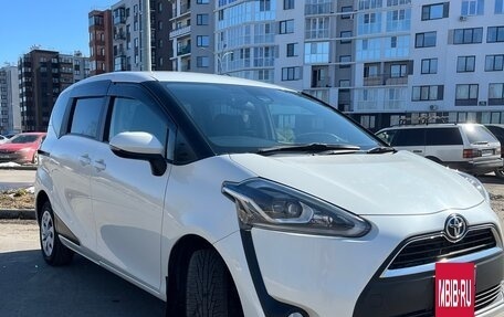 Toyota Sienta II, 2016 год, 1 450 000 рублей, 2 фотография
