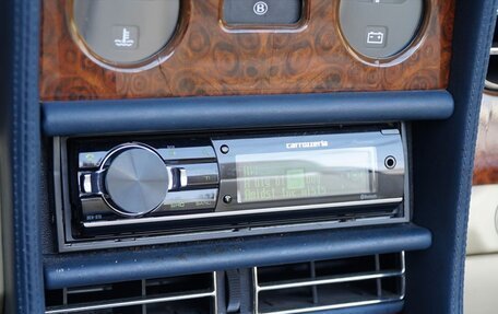 Bentley Azure II, 1995 год, 9 200 000 рублей, 27 фотография