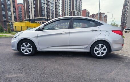 Hyundai Solaris II рестайлинг, 2012 год, 820 000 рублей, 3 фотография