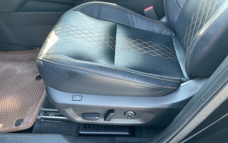 Mitsubishi Outlander, 2023 год, 3 600 000 рублей, 10 фотография