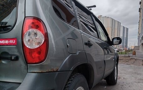 Chevrolet Niva I рестайлинг, 2011 год, 380 000 рублей, 9 фотография
