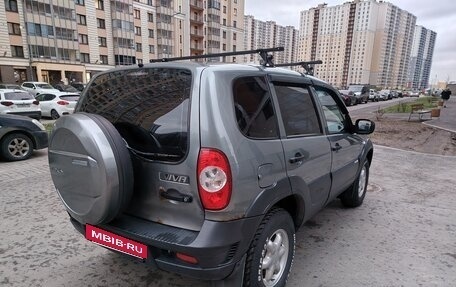 Chevrolet Niva I рестайлинг, 2011 год, 380 000 рублей, 6 фотография