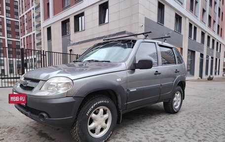 Chevrolet Niva I рестайлинг, 2011 год, 380 000 рублей, 3 фотография