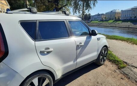 KIA Soul II рестайлинг, 2014 год, 950 000 рублей, 3 фотография