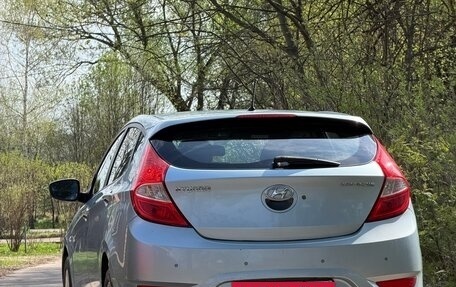 Hyundai Solaris II рестайлинг, 2012 год, 820 000 рублей, 2 фотография