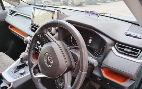 Toyota RAV4, 2019 год, 2 850 000 рублей, 20 фотография