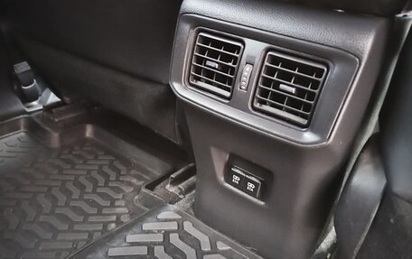 Toyota RAV4, 2019 год, 2 850 000 рублей, 29 фотография