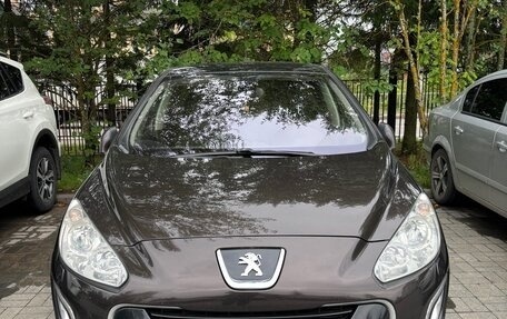 Peugeot 308 II, 2011 год, 590 000 рублей, 2 фотография