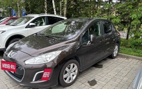 Peugeot 308 II, 2011 год, 590 000 рублей, 3 фотография