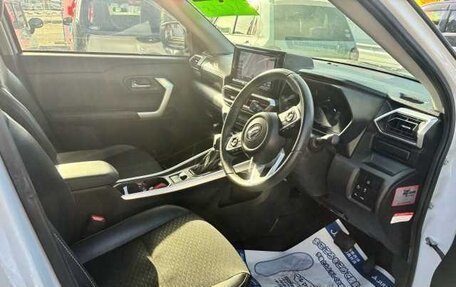 Daihatsu Rocky, 2022 год, 1 060 000 рублей, 14 фотография