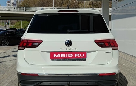 Volkswagen Tiguan II, 2021 год, 3 450 000 рублей, 6 фотография