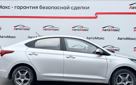 Hyundai Solaris II рестайлинг, 2017 год, 1 346 000 рублей, 5 фотография