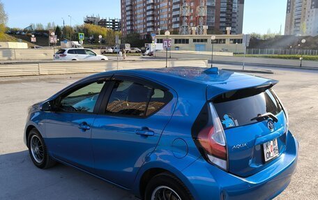 Toyota Aqua I, 2017 год, 1 330 000 рублей, 5 фотография