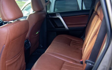 Toyota Land Cruiser Prado 150 рестайлинг 2, 2015 год, 3 696 000 рублей, 27 фотография