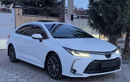Toyota Corolla, 2022 год, 1 630 000 рублей, 4 фотография