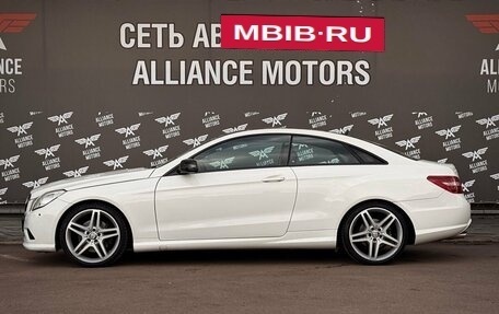 Mercedes-Benz E-Класс, 2012 год, 1 250 000 рублей, 4 фотография