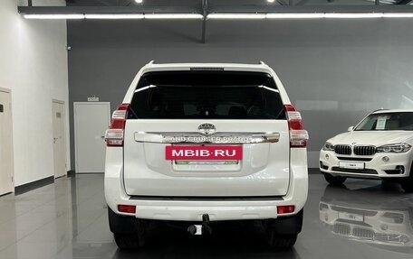 Toyota Land Cruiser Prado 150 рестайлинг 2, 2013 год, 3 695 000 рублей, 4 фотография