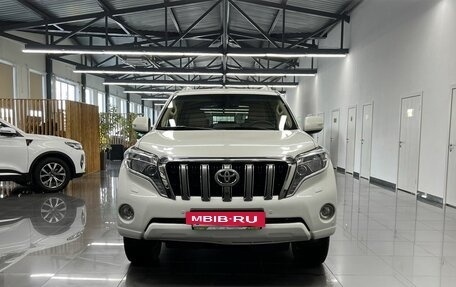 Toyota Land Cruiser Prado 150 рестайлинг 2, 2013 год, 3 695 000 рублей, 3 фотография