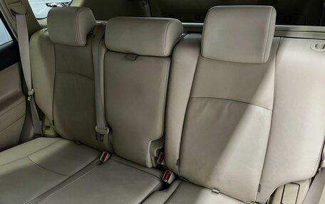 Toyota Land Cruiser Prado 150 рестайлинг 2, 2013 год, 3 695 000 рублей, 10 фотография