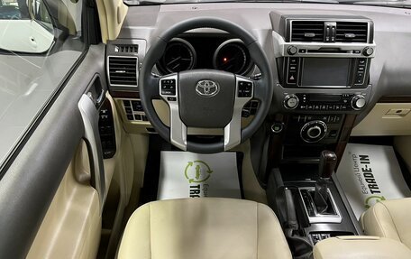 Toyota Land Cruiser Prado 150 рестайлинг 2, 2013 год, 3 695 000 рублей, 12 фотография