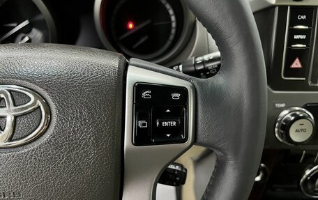 Toyota Land Cruiser Prado 150 рестайлинг 2, 2013 год, 3 695 000 рублей, 20 фотография