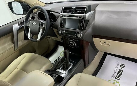 Toyota Land Cruiser Prado 150 рестайлинг 2, 2013 год, 3 695 000 рублей, 14 фотография