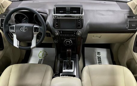 Toyota Land Cruiser Prado 150 рестайлинг 2, 2013 год, 3 695 000 рублей, 11 фотография