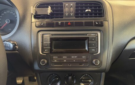 Volkswagen Polo VI (EU Market), 2012 год, 595 000 рублей, 12 фотография