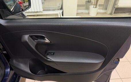 Volkswagen Polo VI (EU Market), 2012 год, 595 000 рублей, 16 фотография