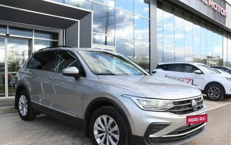 Volkswagen Tiguan II, 2021 год, 2 660 000 рублей, 3 фотография