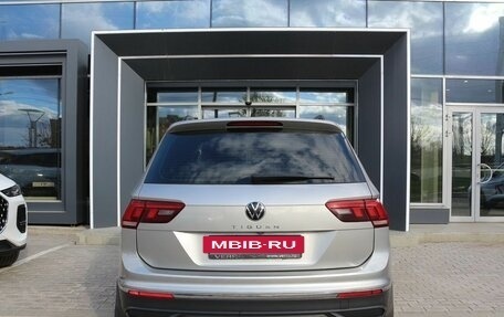 Volkswagen Tiguan II, 2021 год, 2 660 000 рублей, 5 фотография