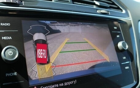 Volkswagen Tiguan II, 2021 год, 2 660 000 рублей, 13 фотография