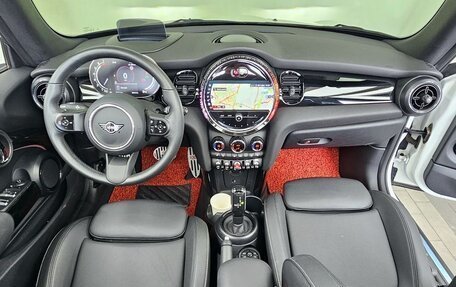 MINI Cabrio, 2023 год, 2 595 000 рублей, 7 фотография